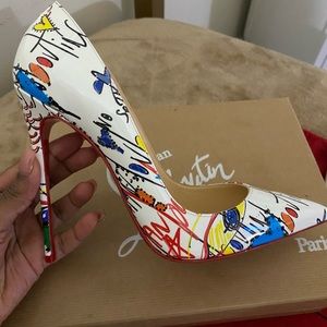 Christian Louboutin So Kate 120
